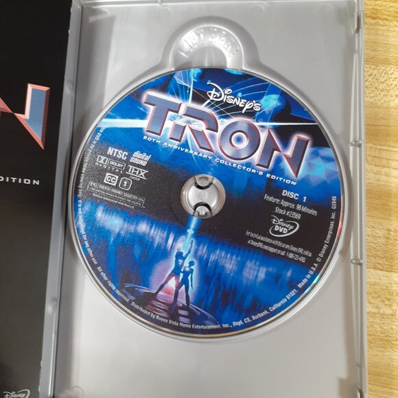 Disney's TRON 1982 DVD 20th Anniversary Collector's Edition Holographic Cover - Picture 5 of 7